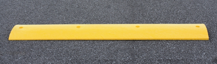 6’ Deluxe Yellow Speed Bump w/Channels