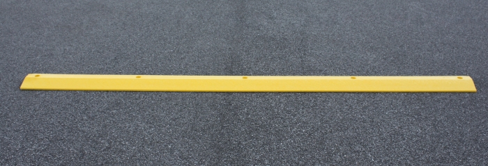 10’ Standard Yellow Speed Bump w/Channels 